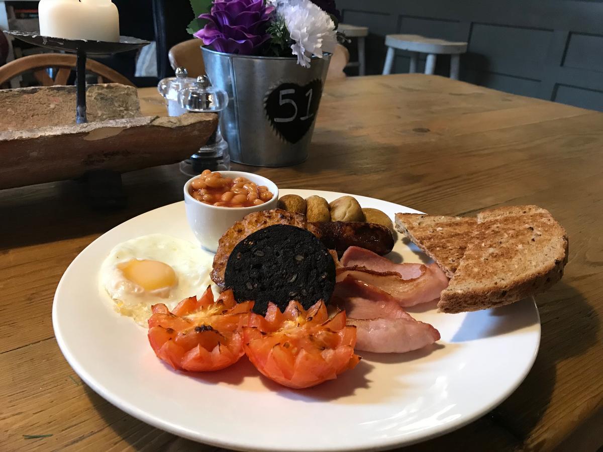 The Ilchester Arms Hotel Abbotsbury Buitenkant foto