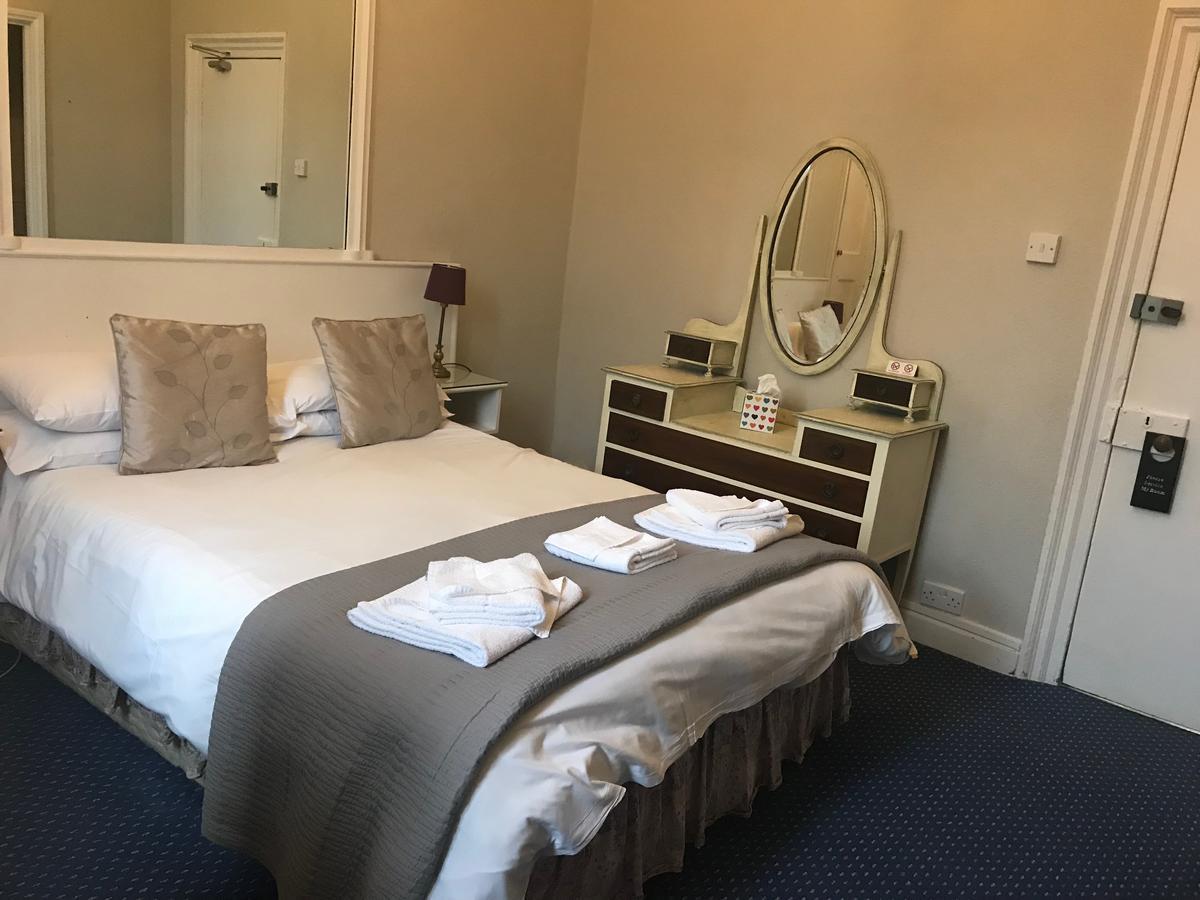 The Ilchester Arms Hotel Abbotsbury Buitenkant foto