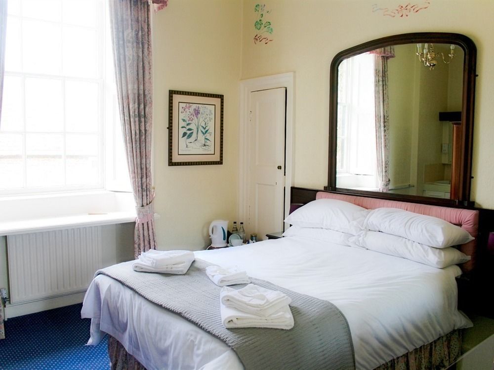 The Ilchester Arms Hotel Abbotsbury Buitenkant foto